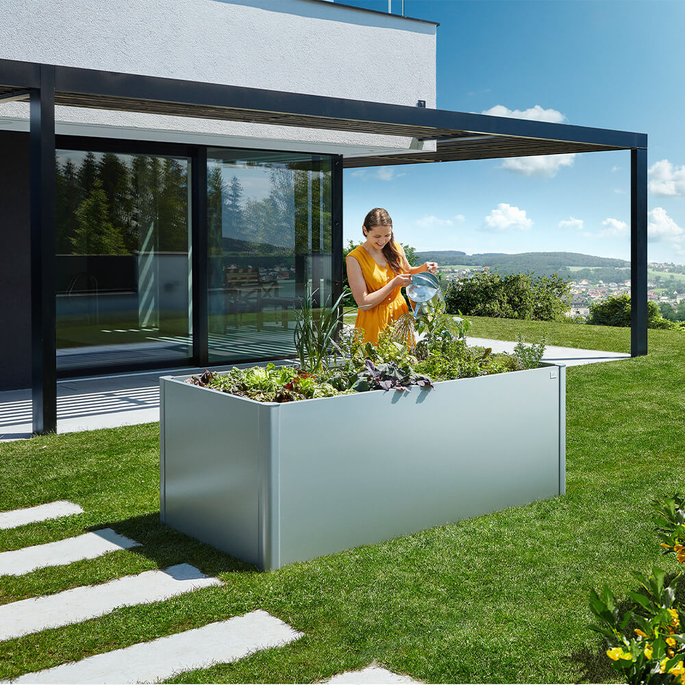 64015_HochBeet_2x1_silber_People_Sujet