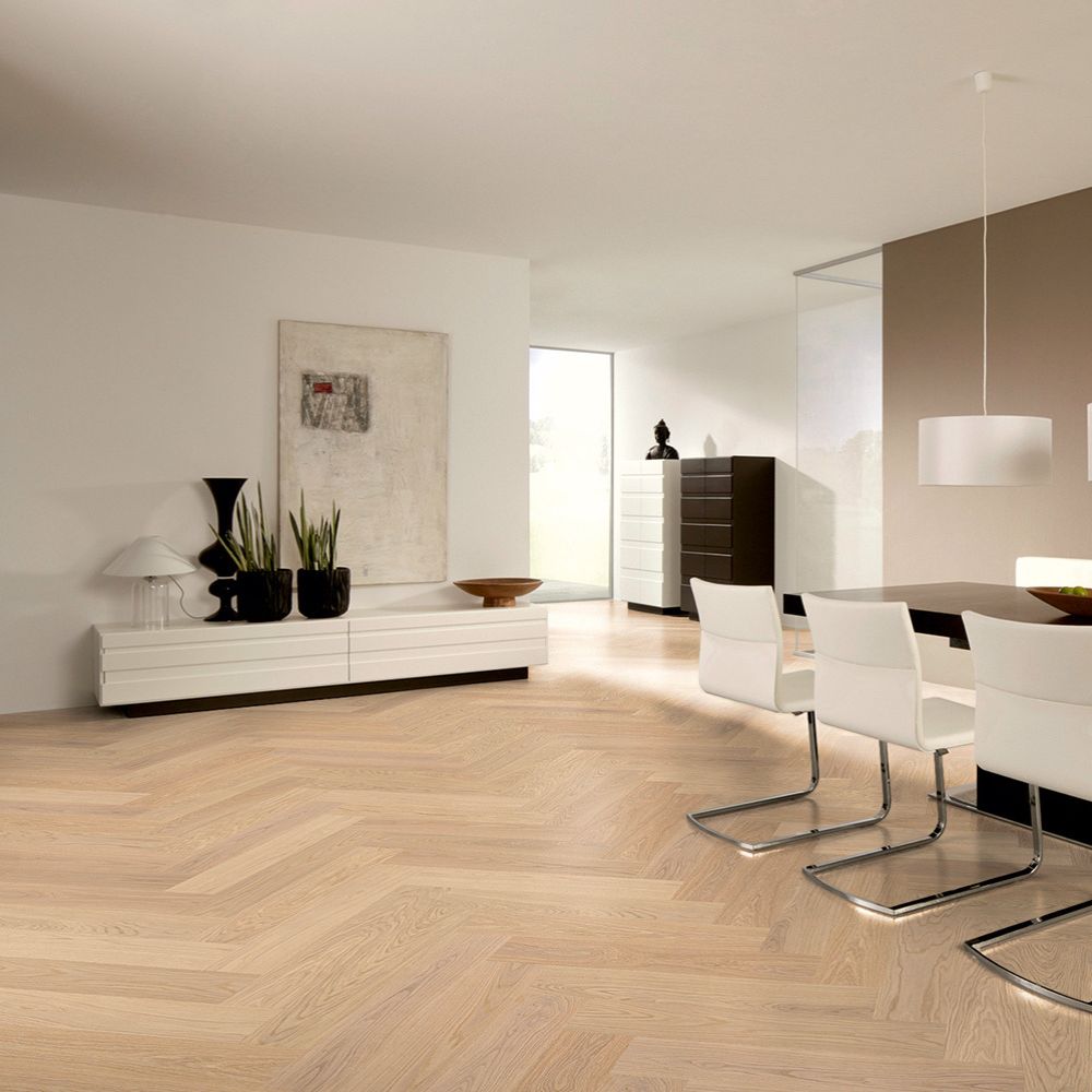 esszimmer, parkettboden, weiße möbel, vitrine/sideboard, modernes design