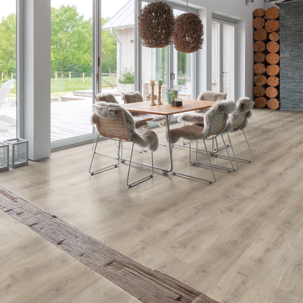 431HAR336A_1O0BmKT0pEh5gp Laminat Eiche Emilia samtgrau XL